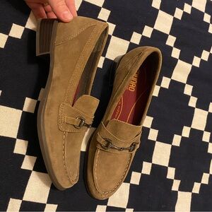 Munro gryffin suede loafers size 7N NWOT